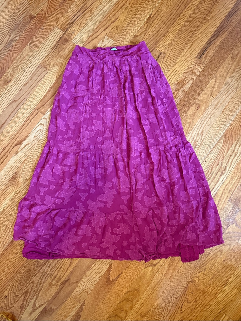 Elegant Deep Pink 100% Viscose Tiered Maxi Skirt - Picture 2 of 4